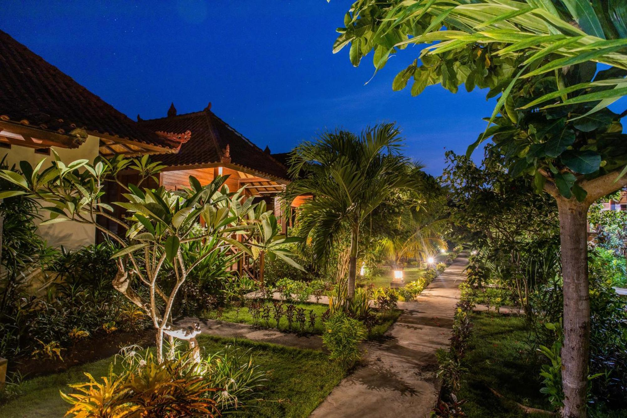 The Parnas Hotel Nusa Lembongan  Ngoại thất bức ảnh