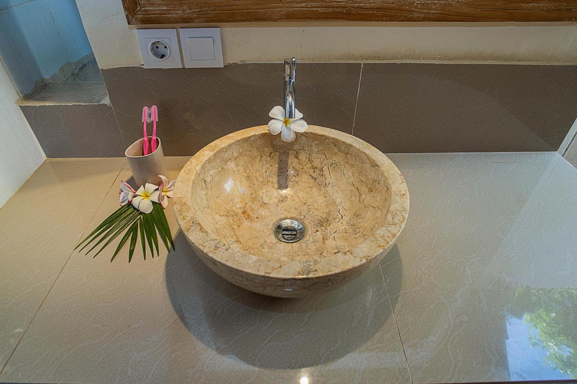 The Parnas Hotel Nusa Lembongan  Ngoại thất bức ảnh