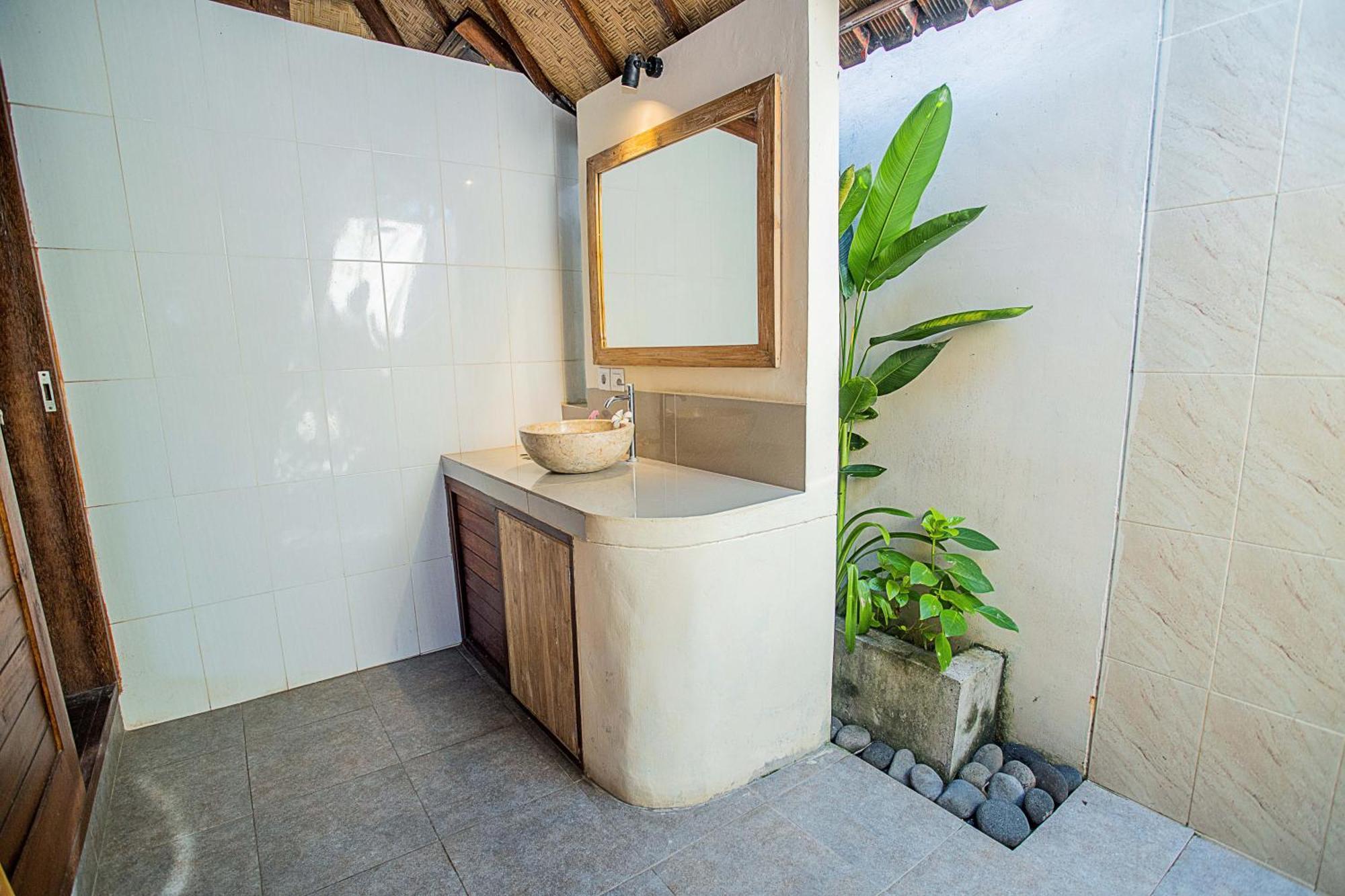 The Parnas Hotel Nusa Lembongan  Ngoại thất bức ảnh